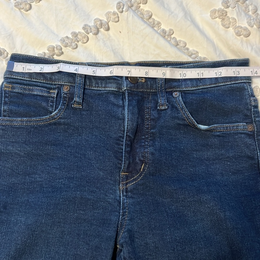 Madewell 9" Skinny Mid-Rise Jeans - Picture 8 of 13